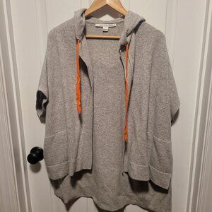 Diane Von Furstenberg gray short sleeve cardigan. Size P/S